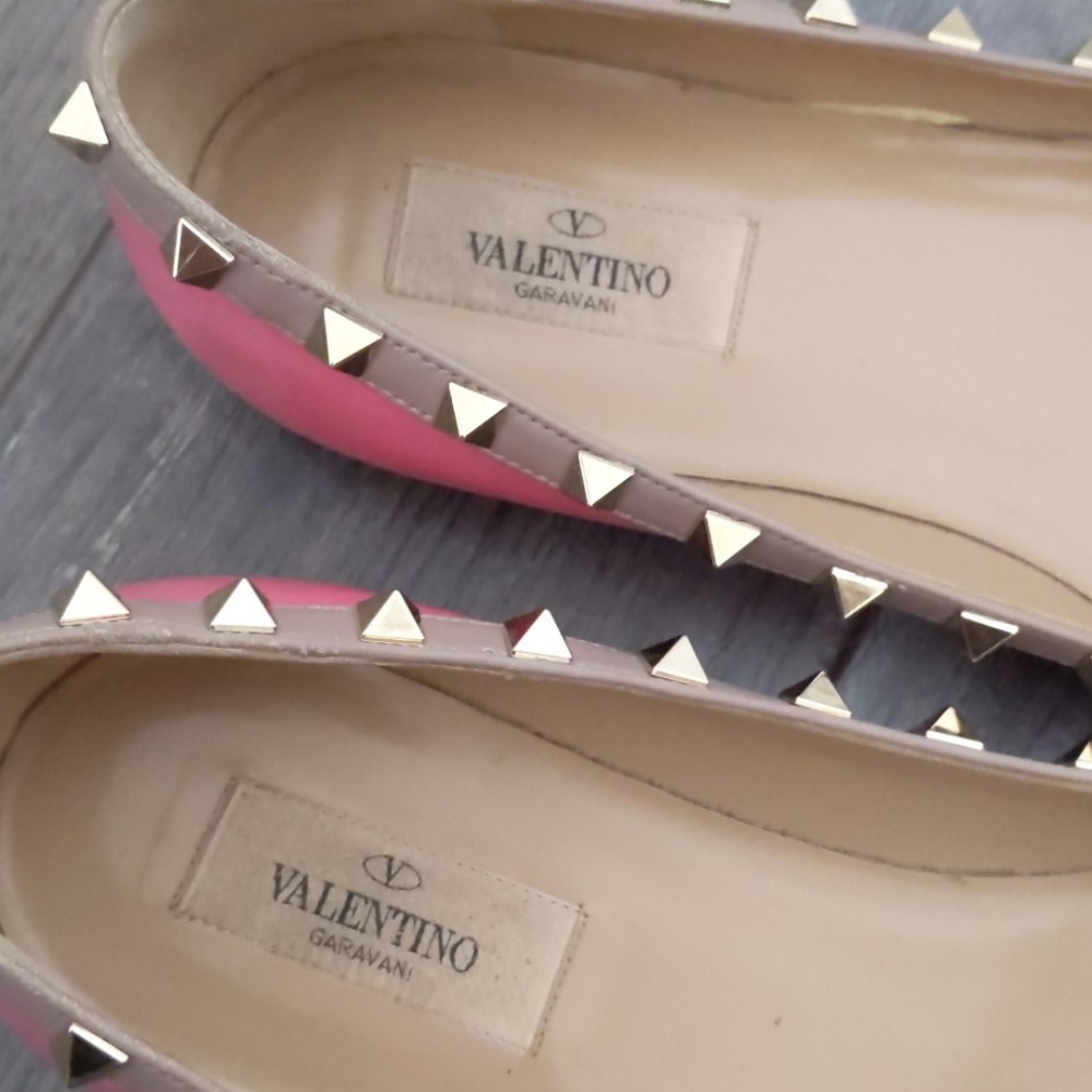 Shoes - Picture 2 of 8